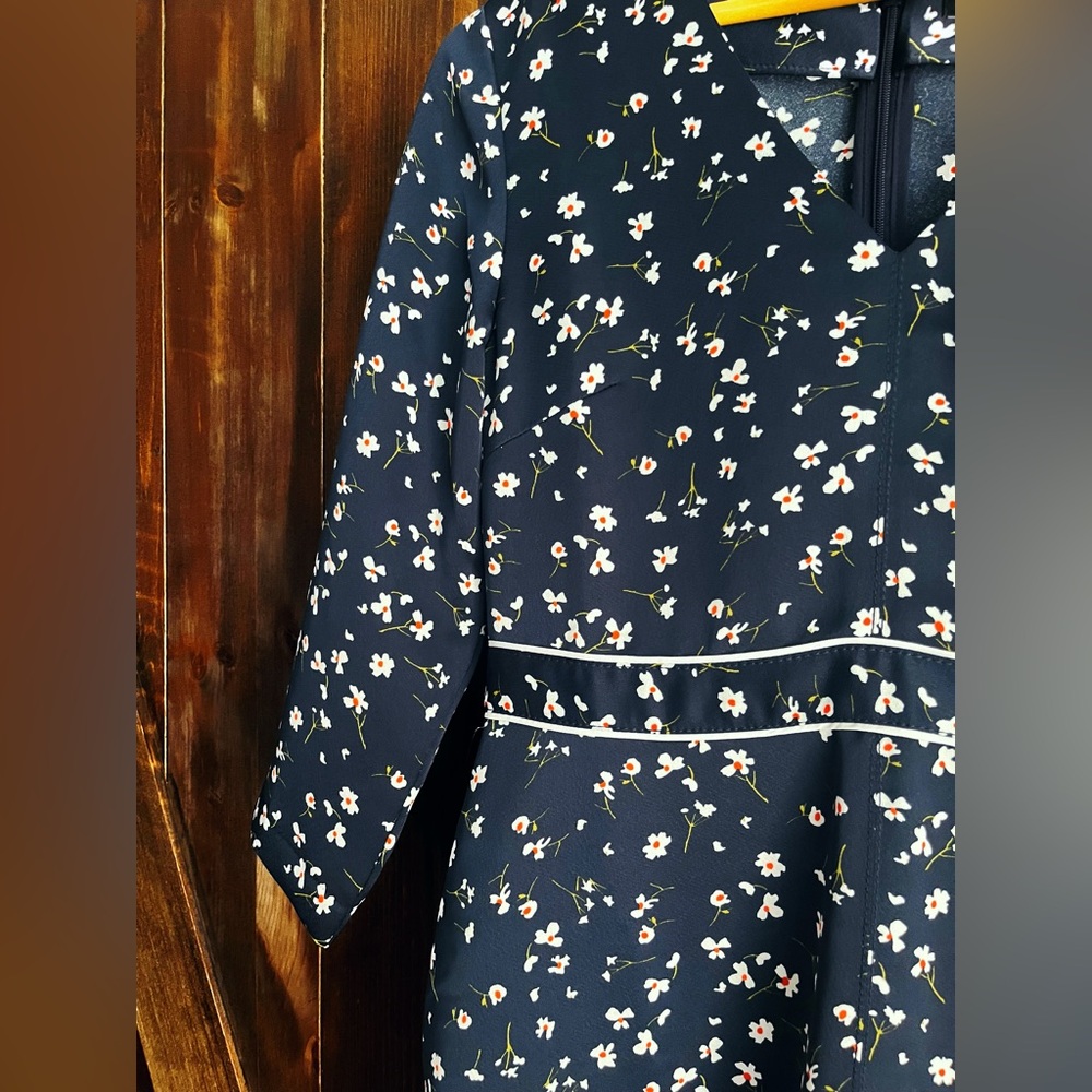 NWT Banana Republic Navy & White Floral Fit & Flare Dress With Pockets 🤍 - Picture 5 of 5
